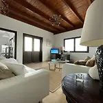 Casa Camelio Mácher